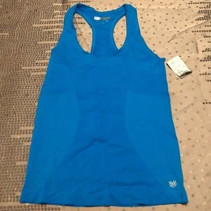 Forever 21 Beautiful Blue Seamless Racerback Tank NWT Size Medium.